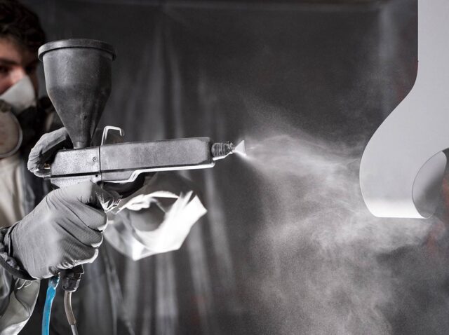 La-verniciatura-dei-materiali-compositi-estetica-e-protezione