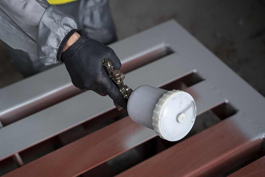 Verniciatura-a-polveri-per-interni-vantaggi-durata-e-sostenibilita-UNIVER-2000-